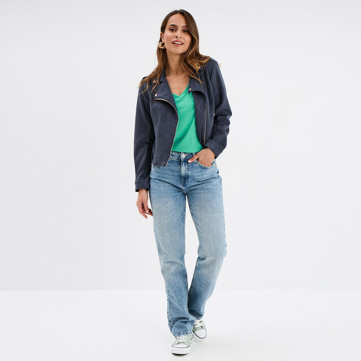 T-shirt col v poche poitrine vert menthe femme