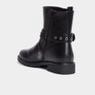 Bottines à semelle crantée talons plats noir femme