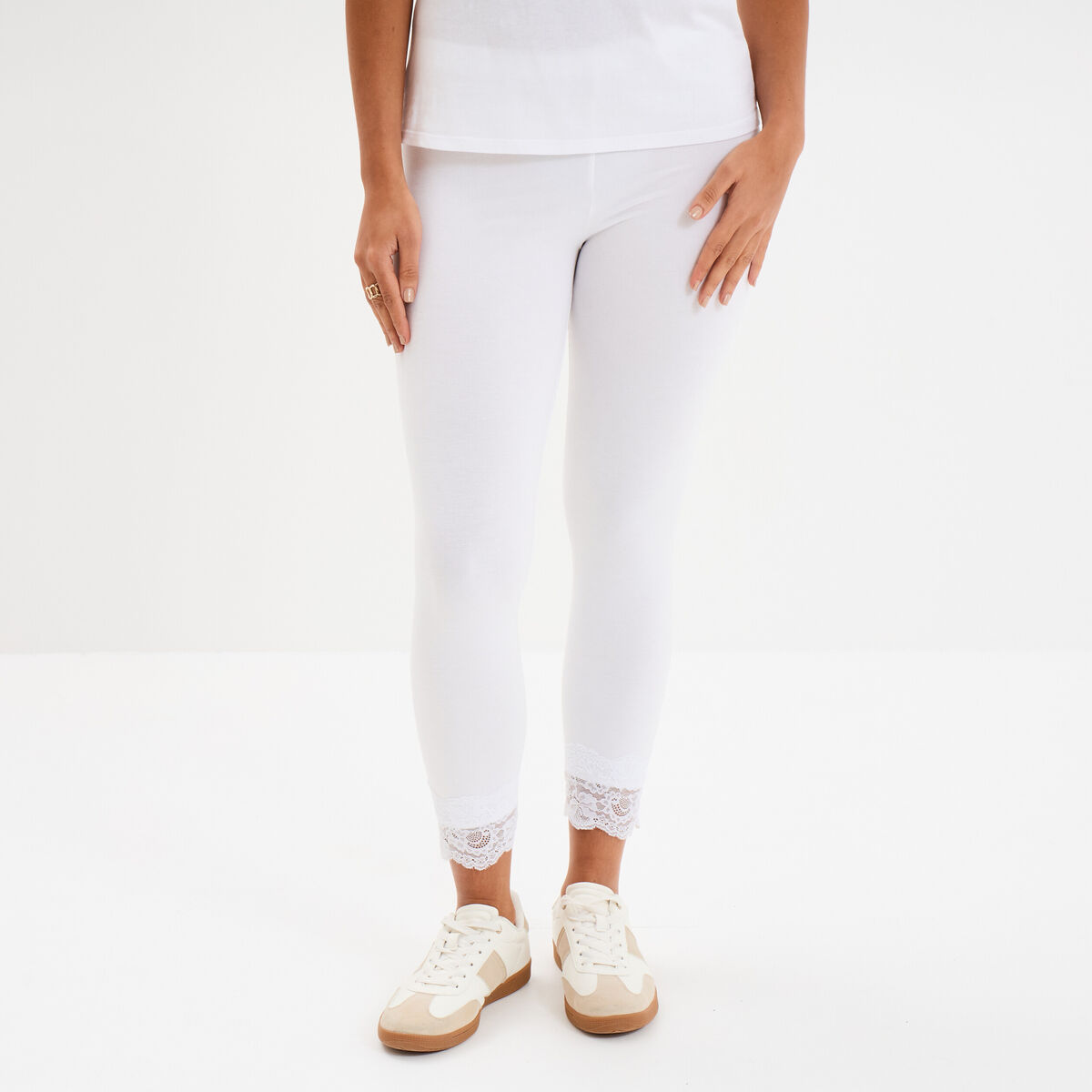 Legging 7/8&egrave;me avec dentelle blanc femme