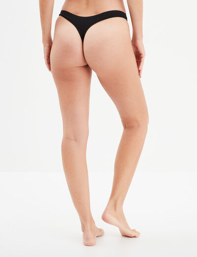 String en dentelle noir femme