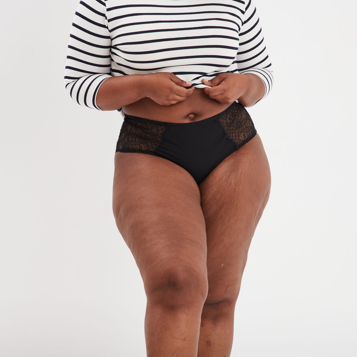 Shorty avec dentelle noir femme grande taille