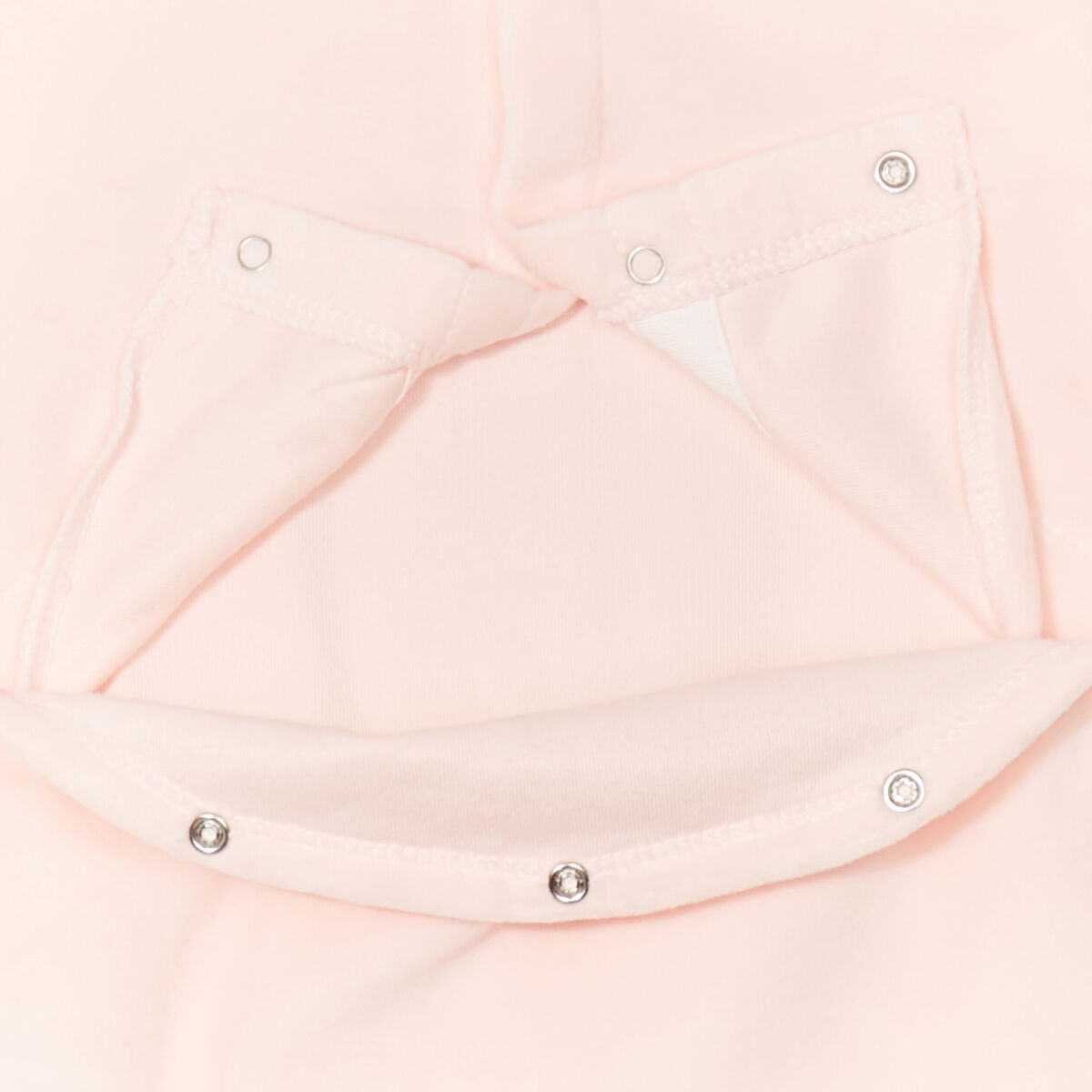 Dors-bien manches longues boutonn&eacute; rose clair b&eacute;b&eacute;