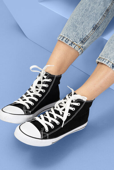 Baskets en toile montantes à lacets noir femme