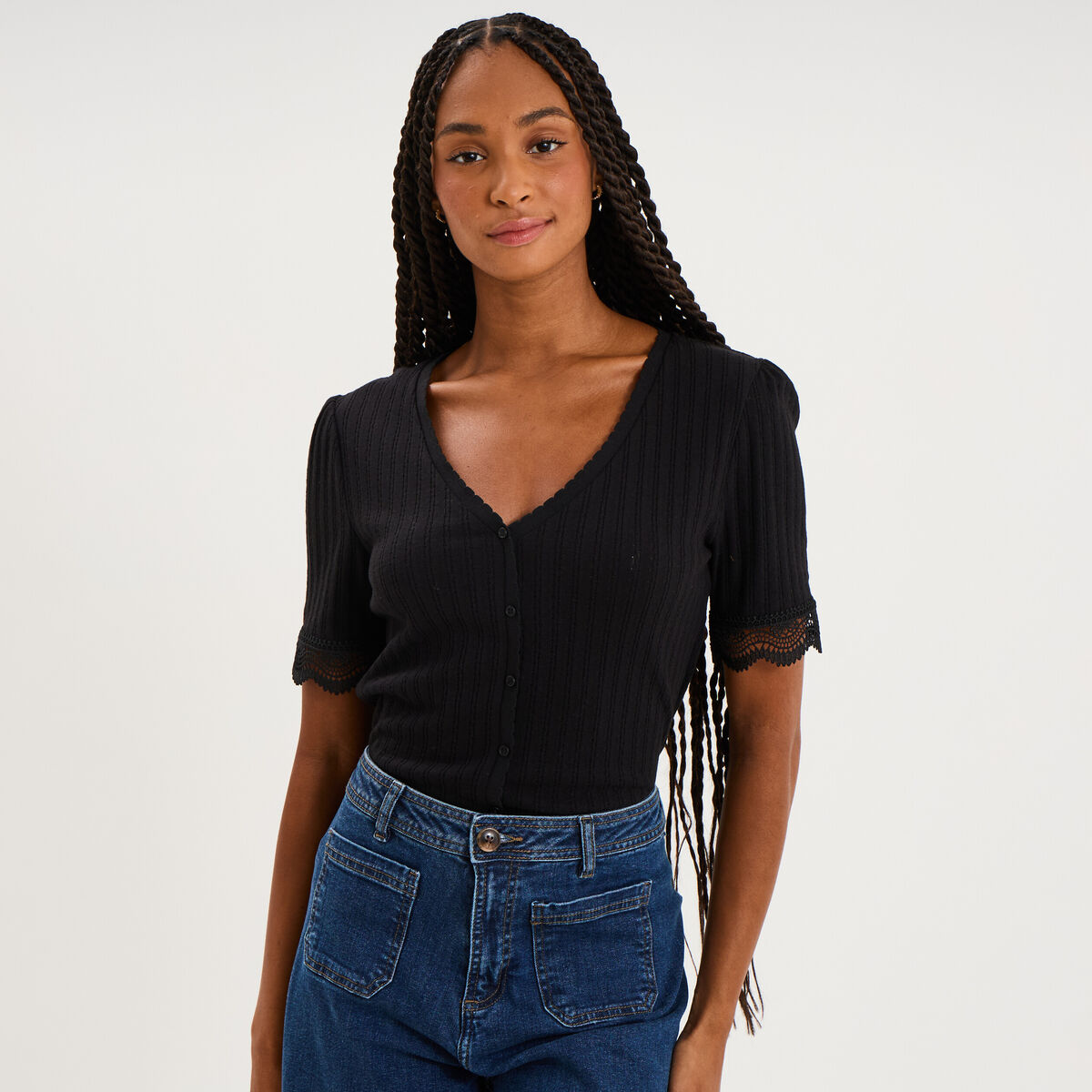 Blouse manches courtes col V dentelle noir femme