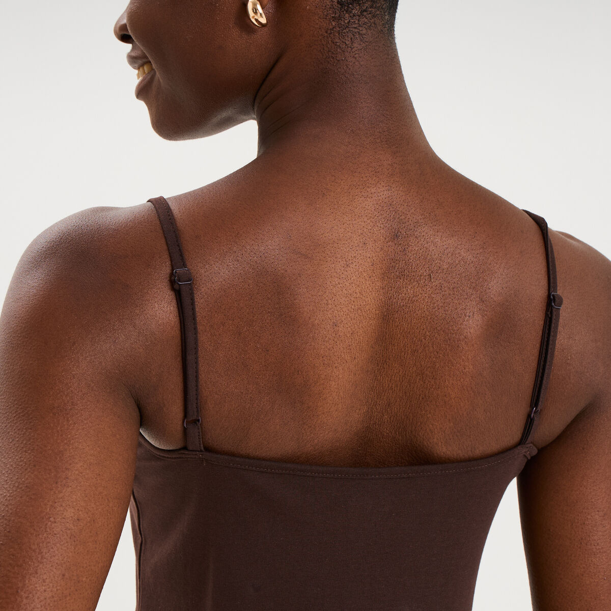 D&eacute;bardeur coton bretelles r&eacute;glables marron fonc&eacute; femme