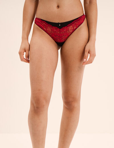 Tanga &agrave; micro dentelle rouge femme