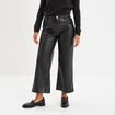 Pantalon simili cuir 7/8ème large noir femme