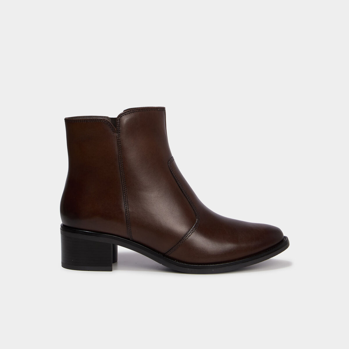 Boots en cuir zipp&eacute;e &agrave; talons marron femme