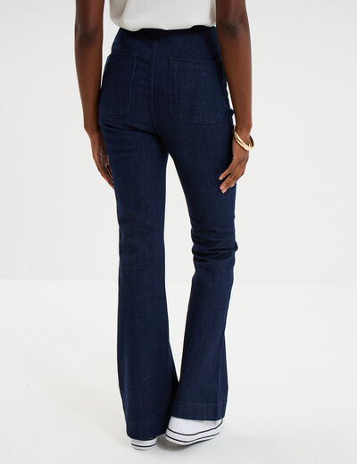 Jean flare poches plaqu&eacute;es denim brut femme