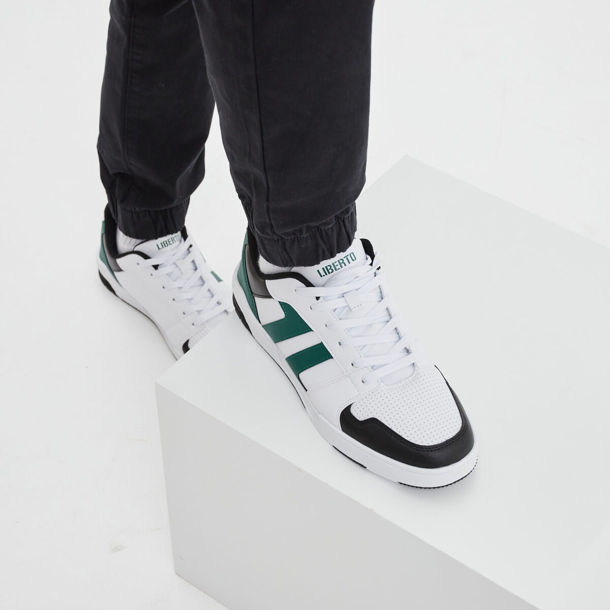 Tennis basses à lacets blanc homme