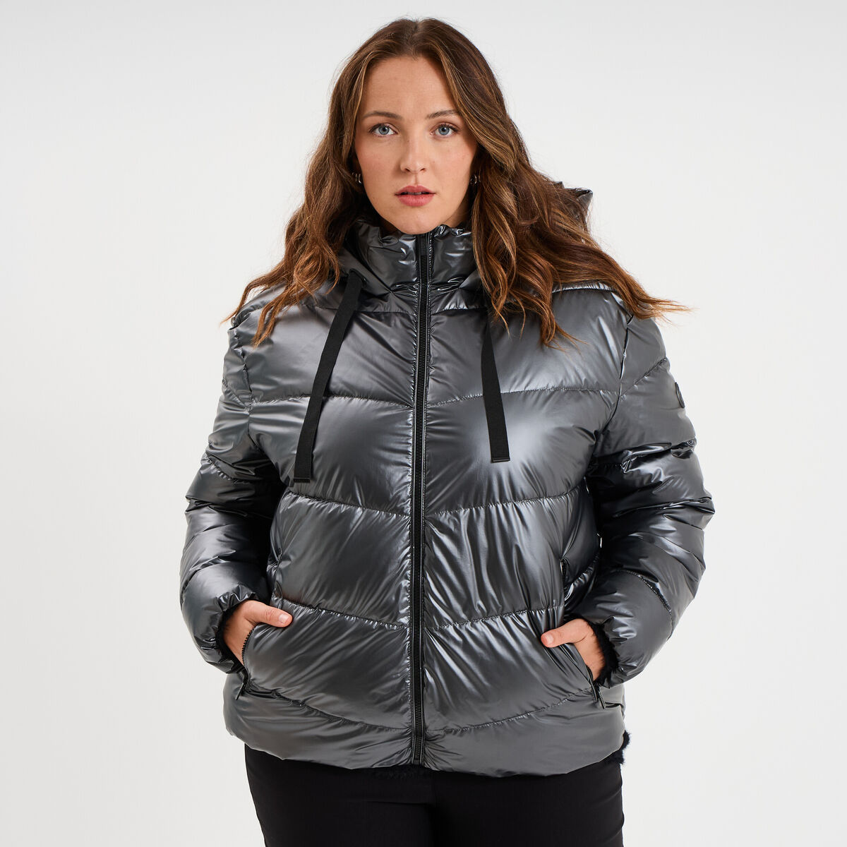 Doudoune &agrave; capuche effet simili cuir gris argent femme grande taille