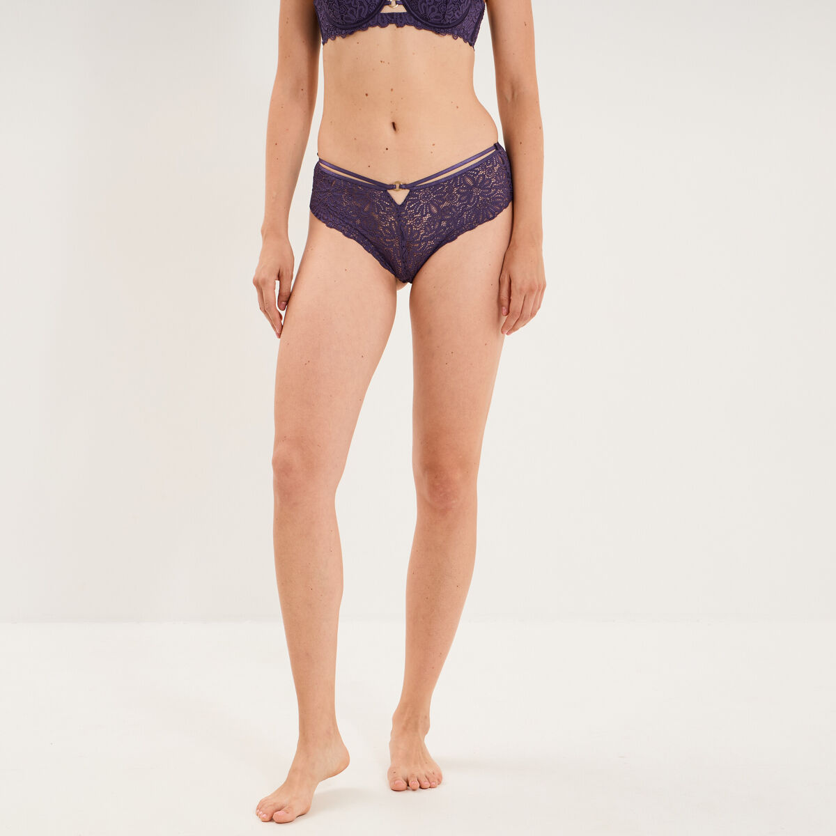 Shorty en dentelle violet femme