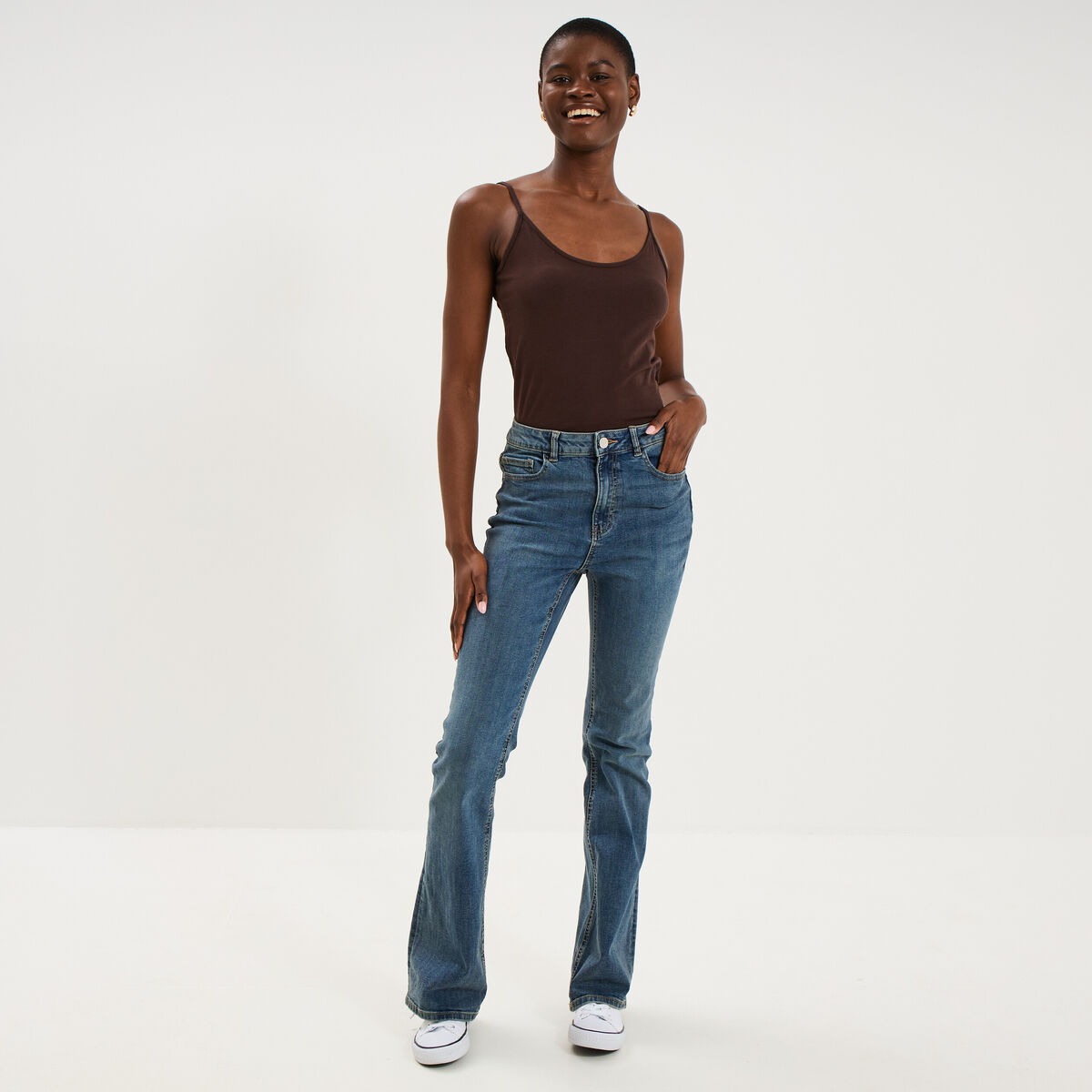 D&eacute;bardeur coton bretelles r&eacute;glables marron fonc&eacute; femme