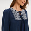 Robe fluide brod&eacute;e manches 3/4 bleu marine femme