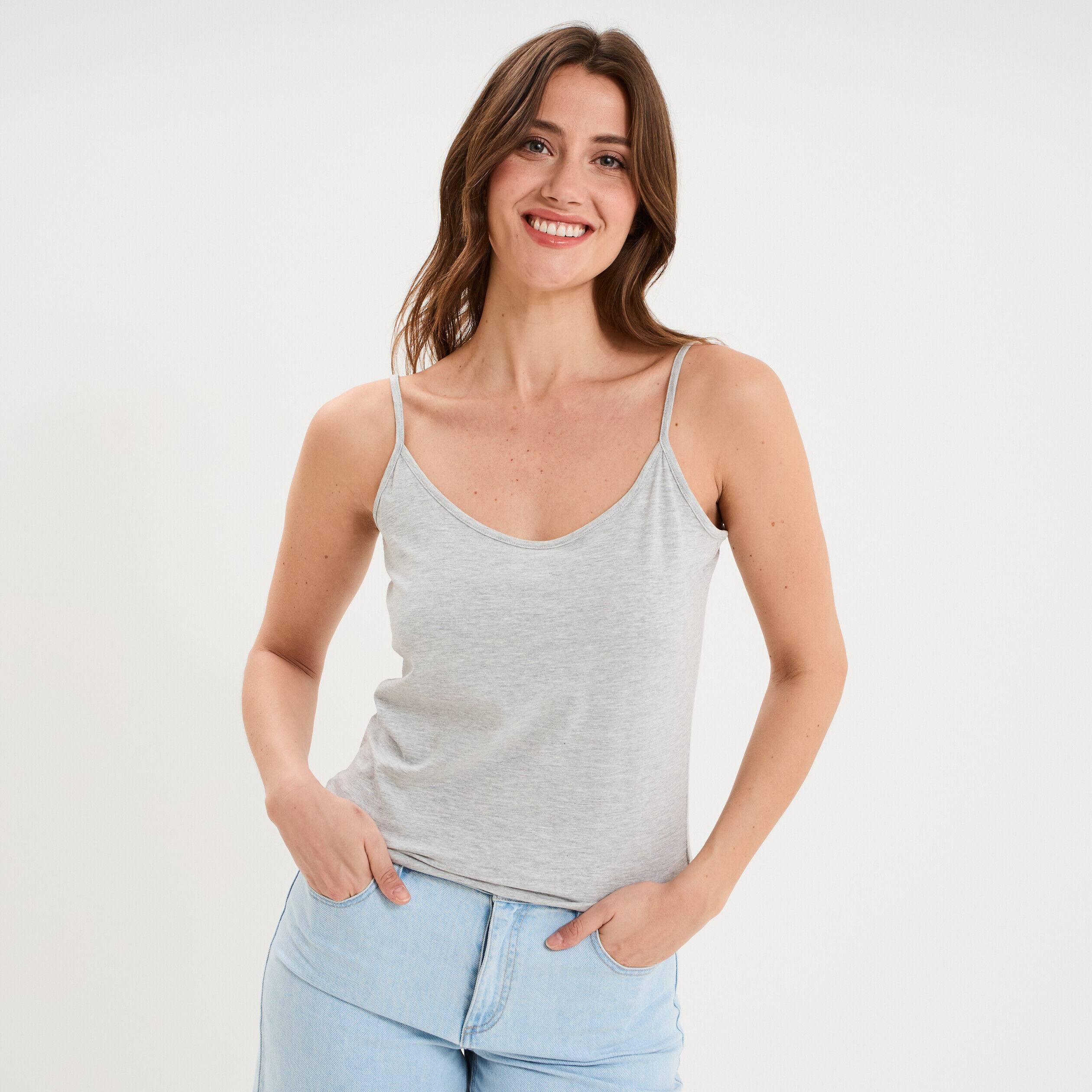 Débardeur bretelles fines gris femme