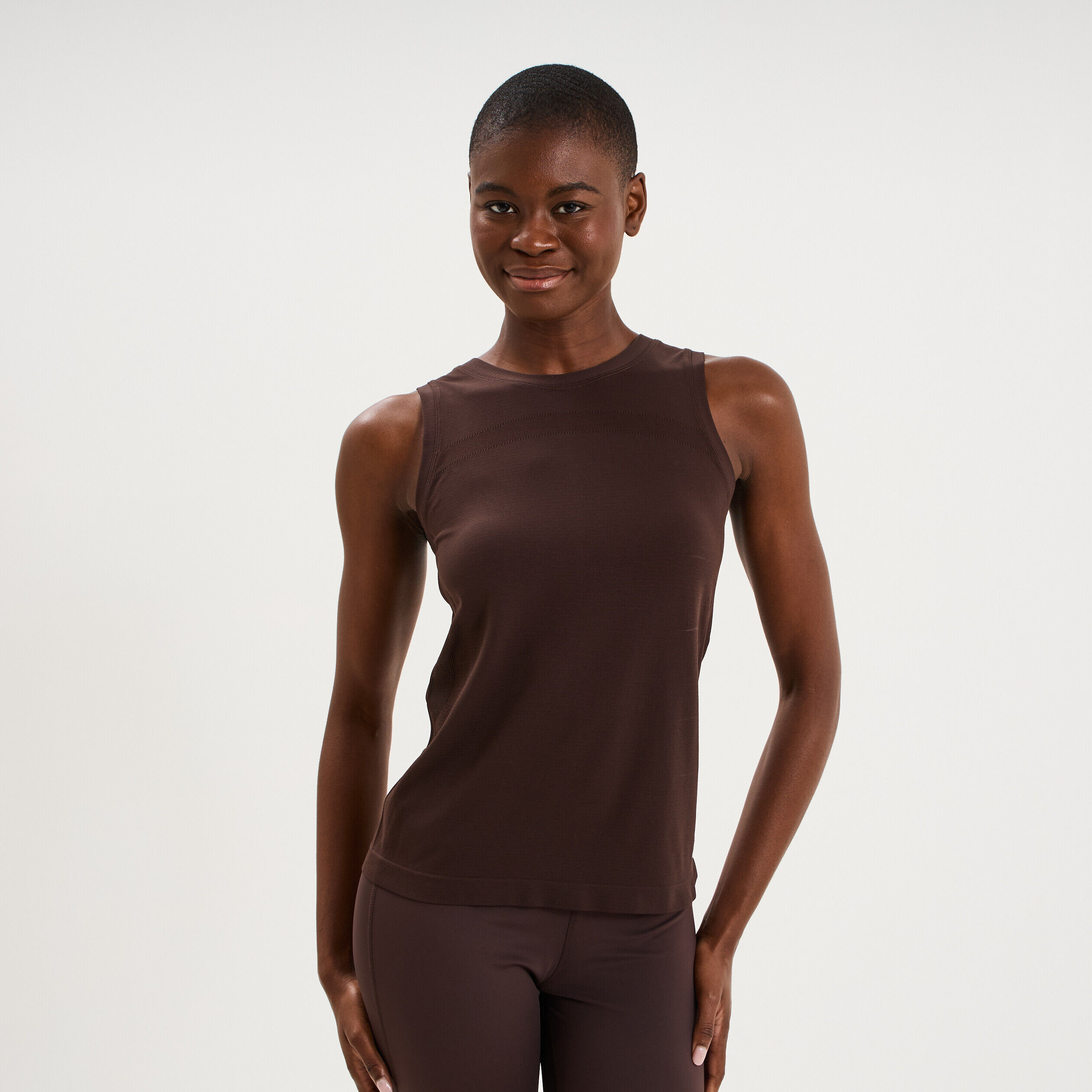 Débardeur de sport fluide marron foncé femme