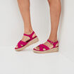 Sandales compensées brides croisées rose femme
