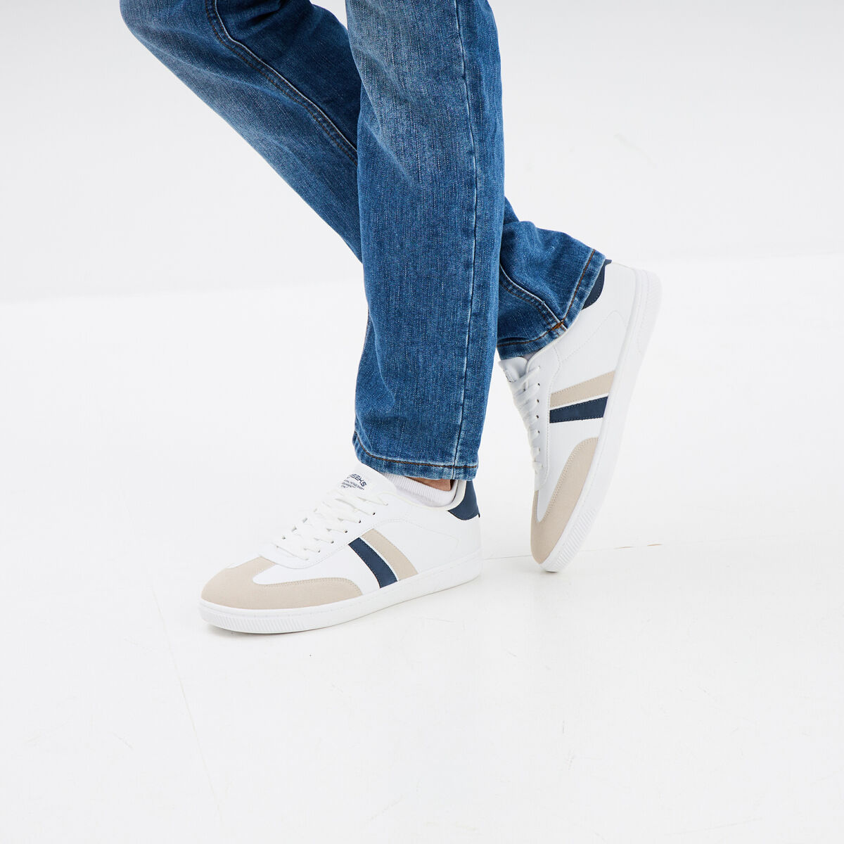 Tennis basses &agrave; lacets blanc homme