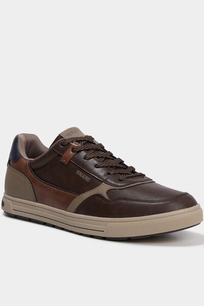 Baskets &agrave; lacets semelle plate bout rond marron homme