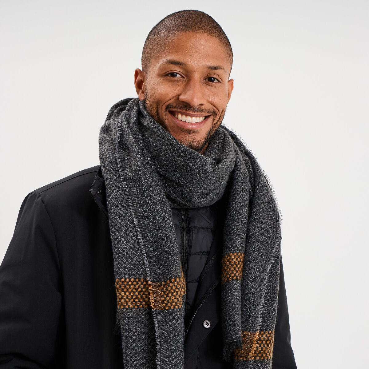 &Eacute;charpe gris homme