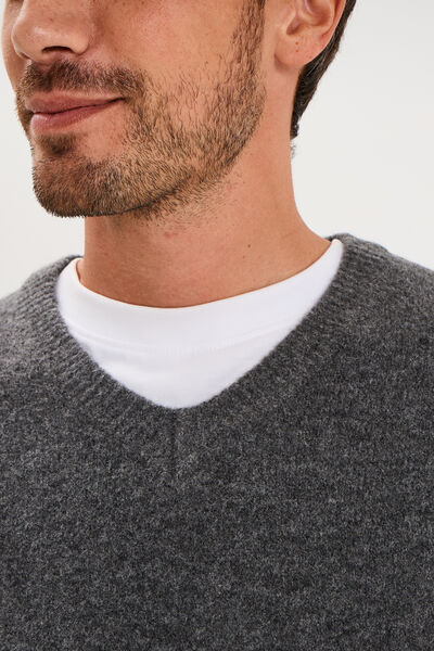 Pull droit col en V manches longues gris homme