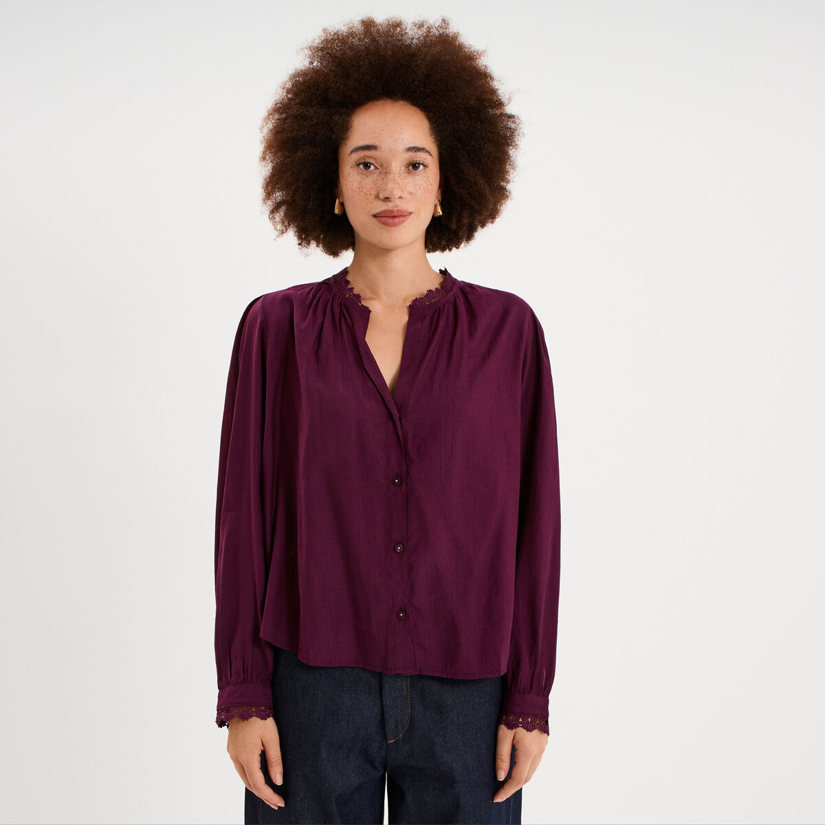 Blouse manches longues col dentelle violet fonc&eacute; femme