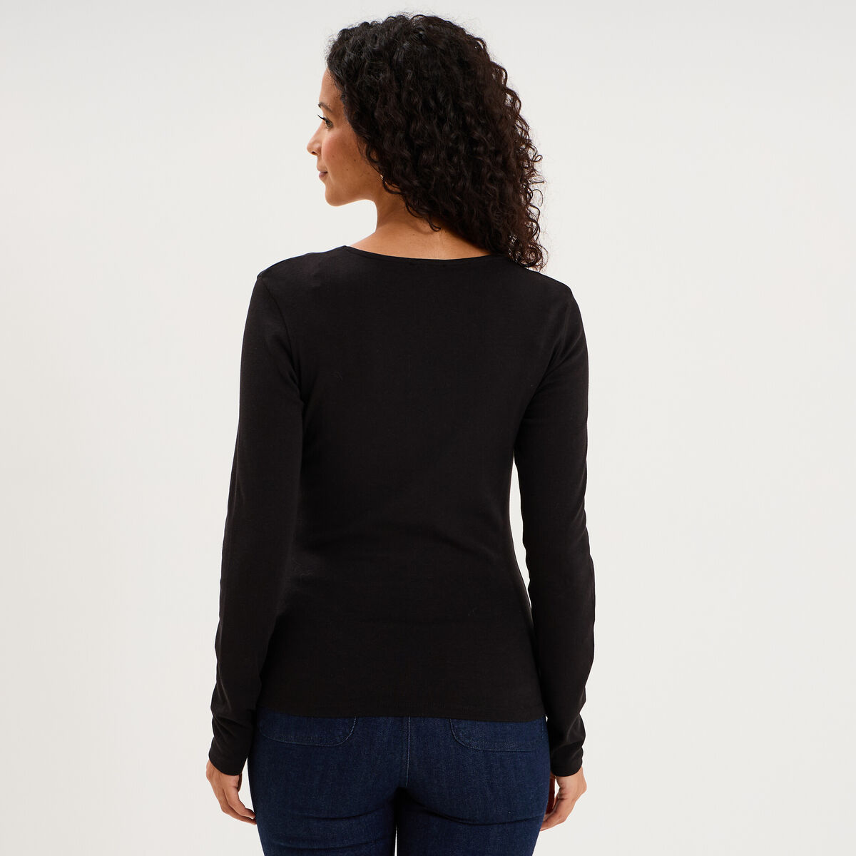 T-shirt ajust&eacute; encolure carr&eacute;e noir femme