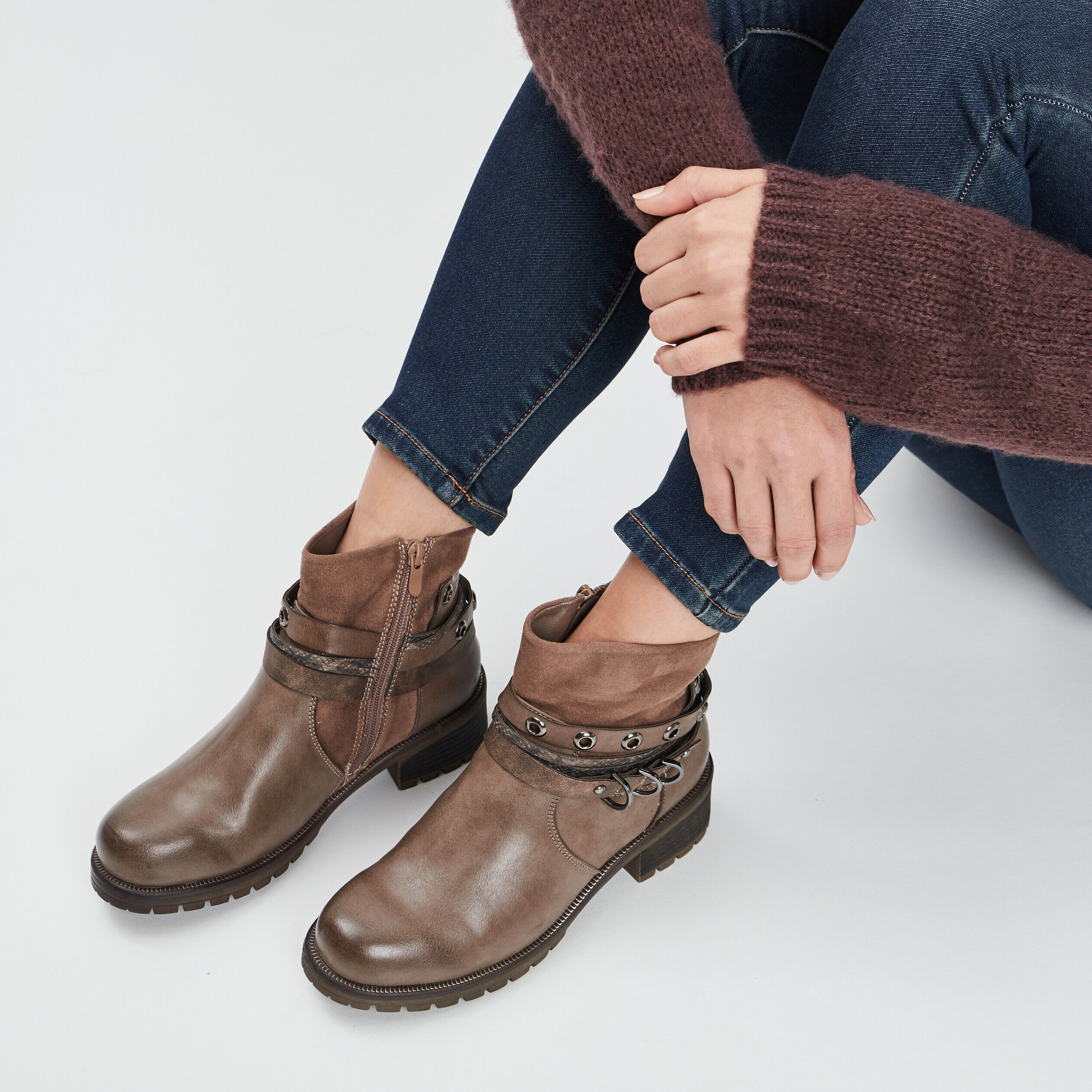Bottines avec boucles et clous taupe femme La Halle