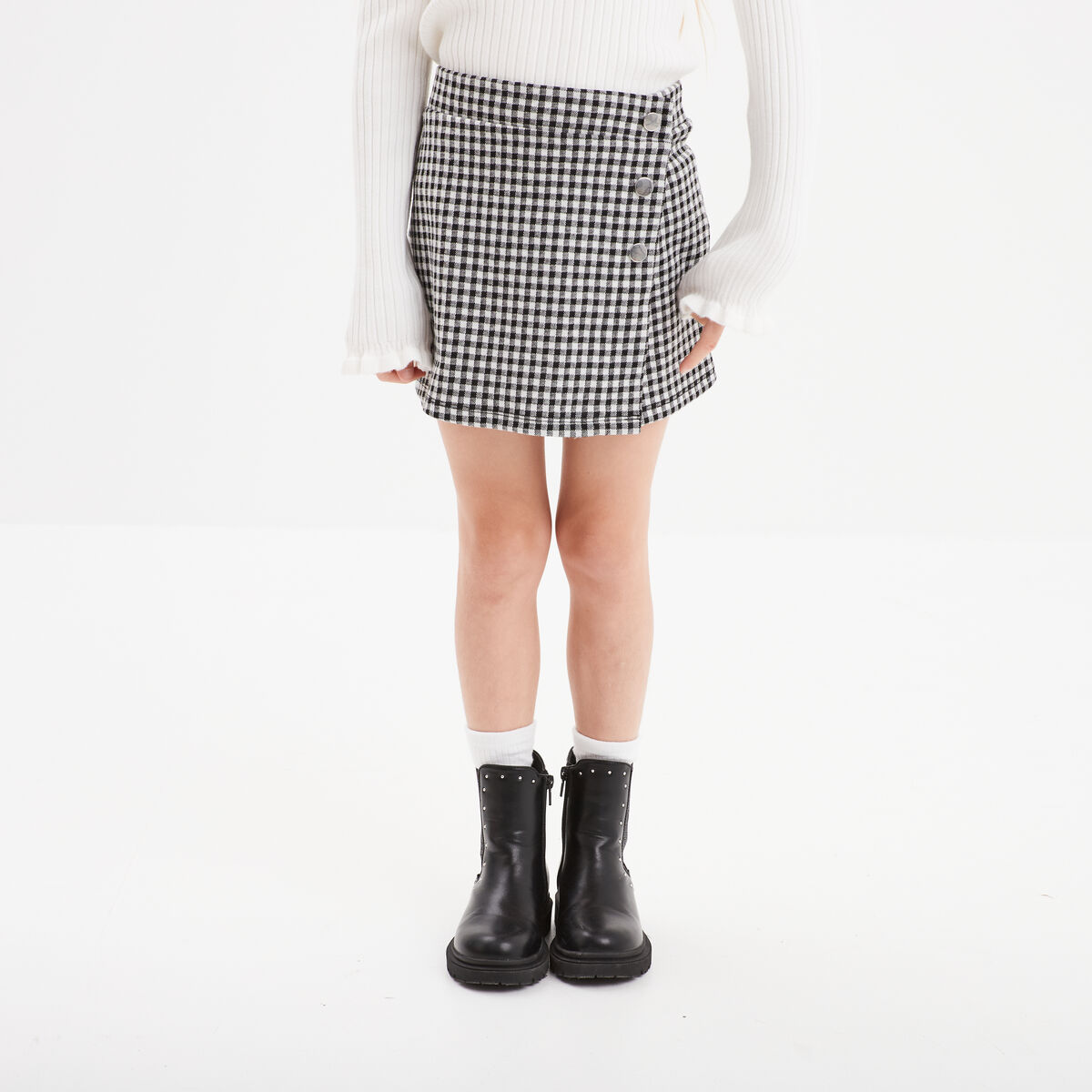 Jupe-short ajustée détail boutons ecru fille