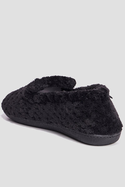 Chaussons charentaises fourrure Isotoner noir femme
