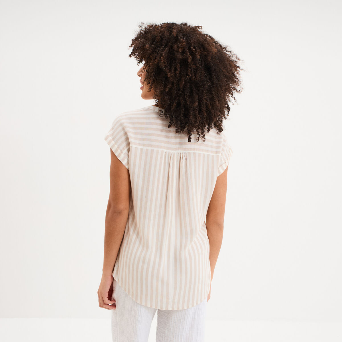 Blouse cr&eacute;pon manches courtes beige femme