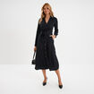 Robe chemise longue ceintur&eacute;e noir femme