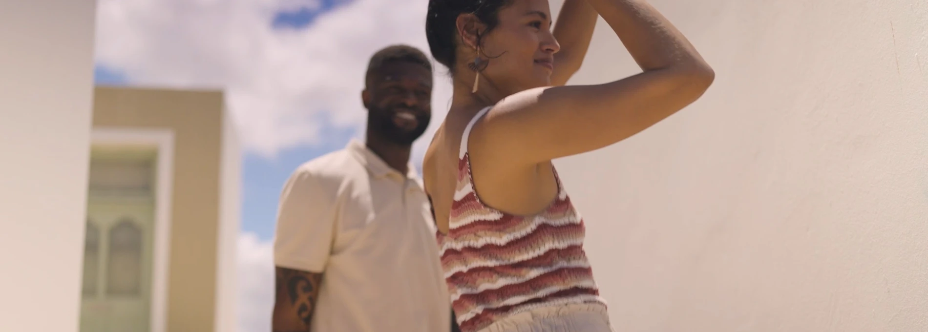 Vidéo 2ème JEANS SWEAT à -50%*