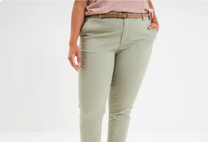 Comment porter un pantalon taille haute lorsqu’on est ronde ?
