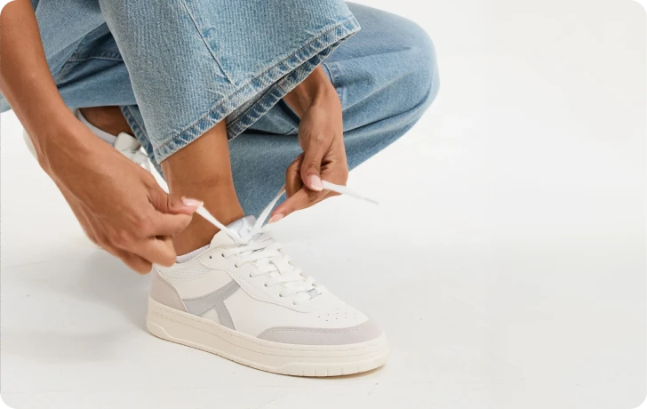 pieds fin femme