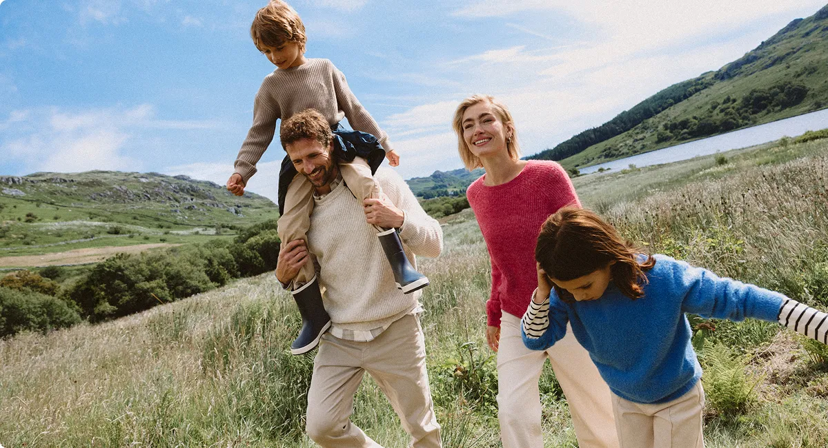 Famille en pulls et gilets en maille, dès 9,99€