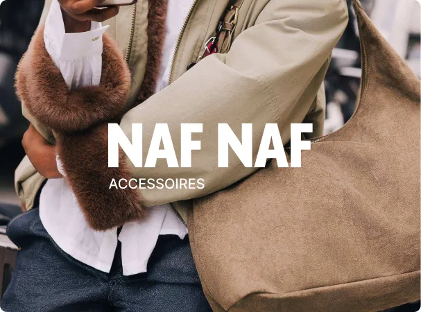 Sac noir NAF NAF porté avec un pull rouge, collection accessoires