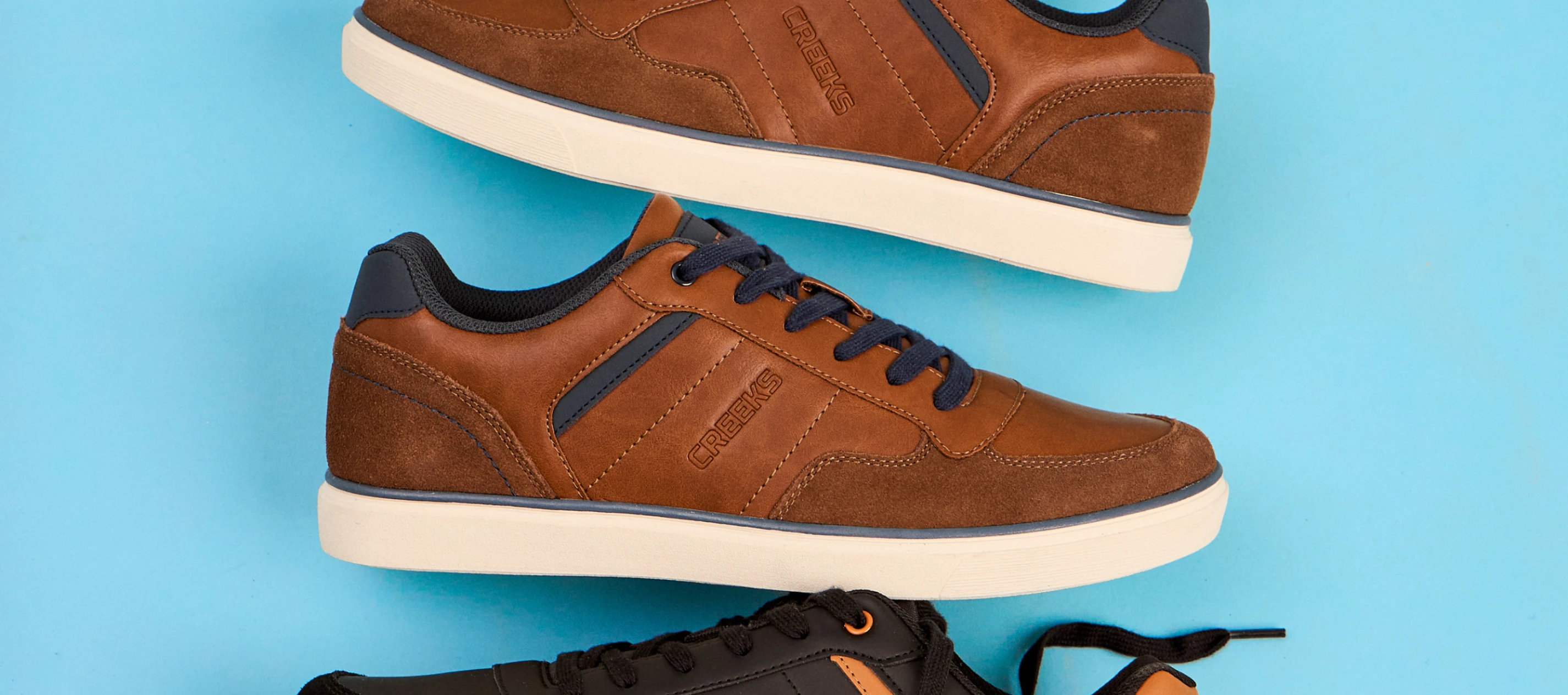 Baskets homme : blanche, noire ou colorée, laquelle porter ?