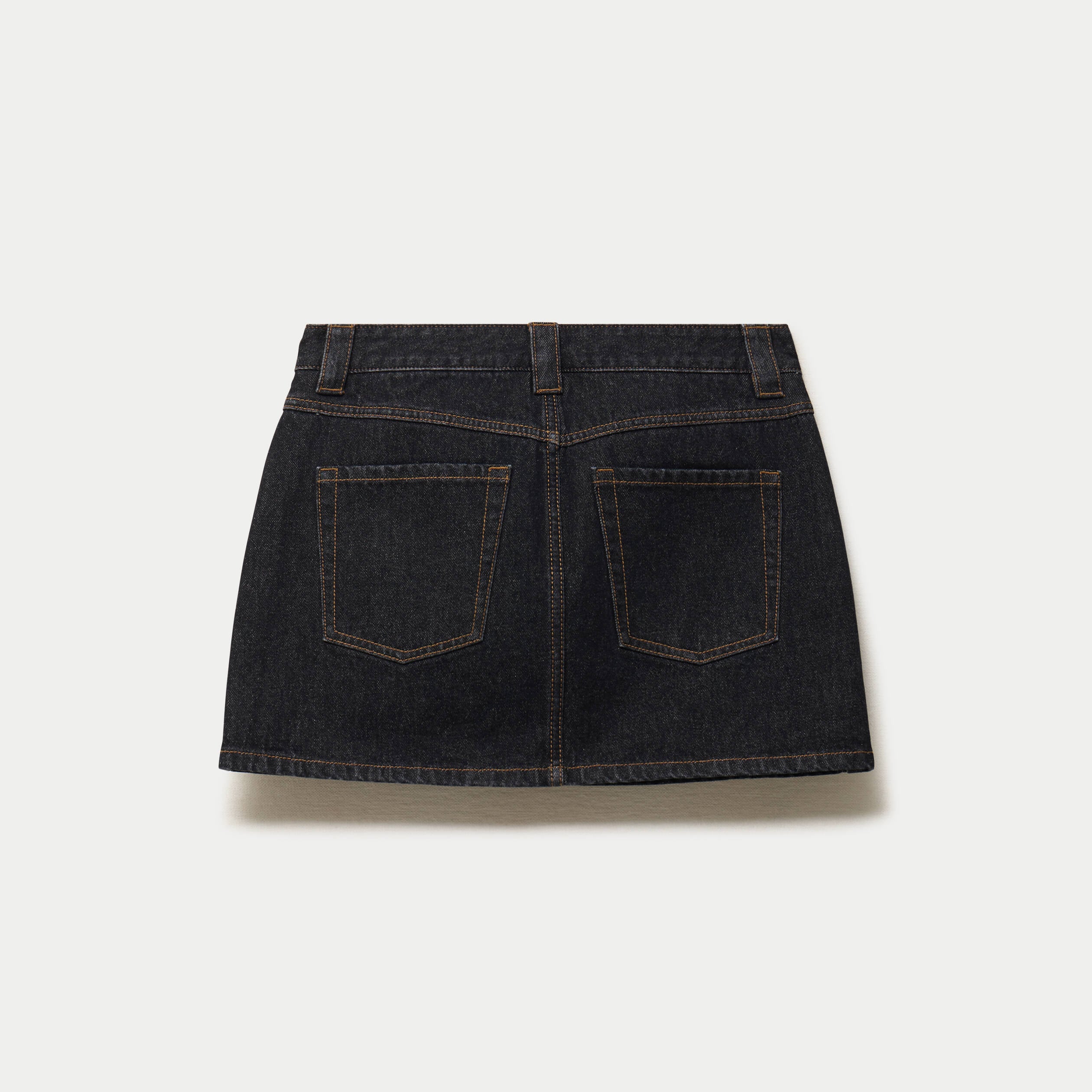 Jupe-short courte en jean denim noir