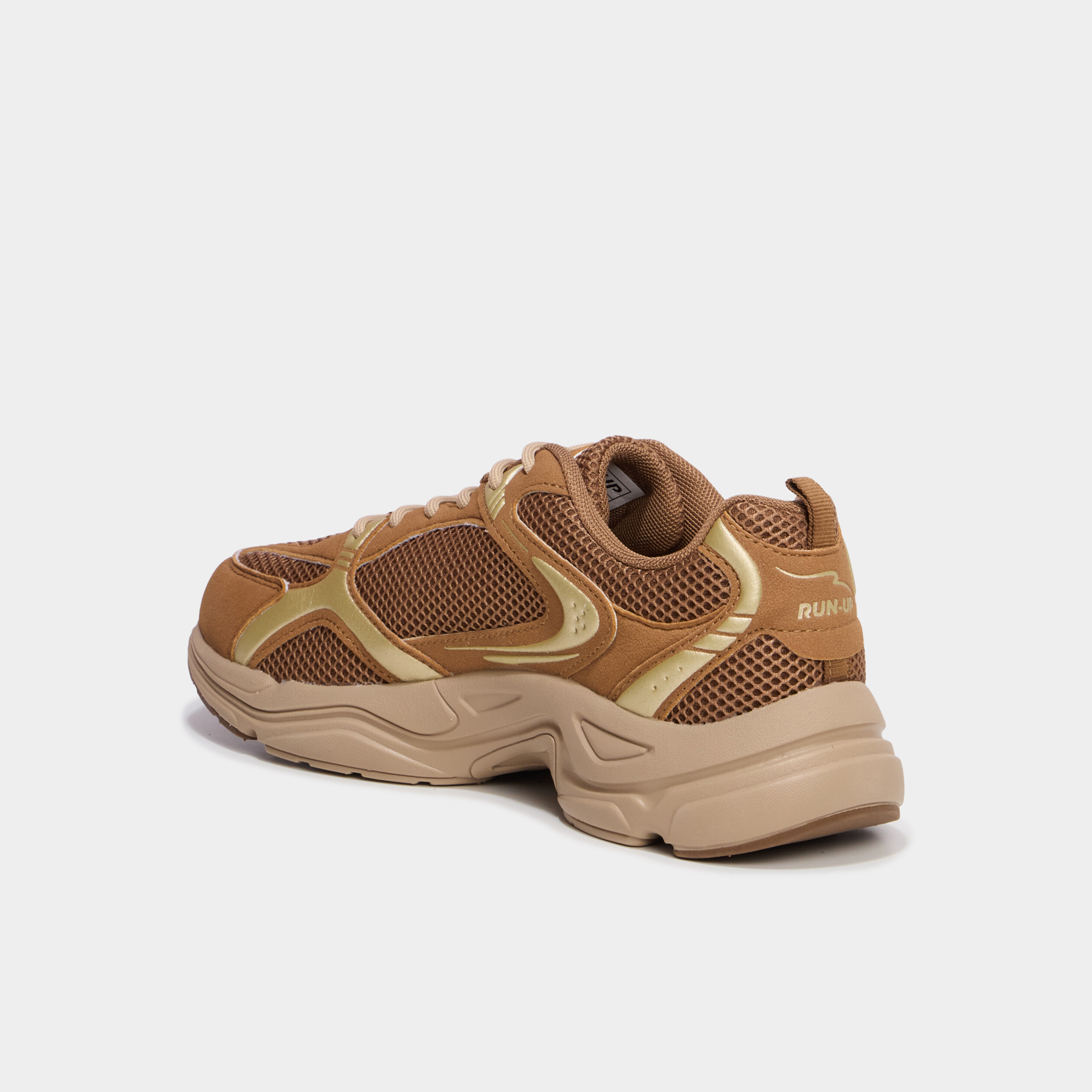Baskets running &agrave; lacets marron femme