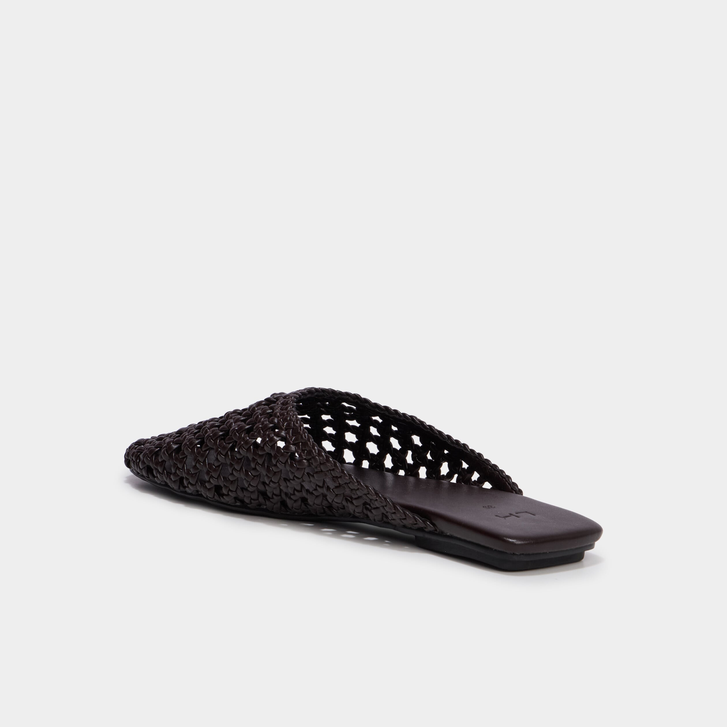 Mules plates carr&eacute;es effet tress&eacute; marron femme