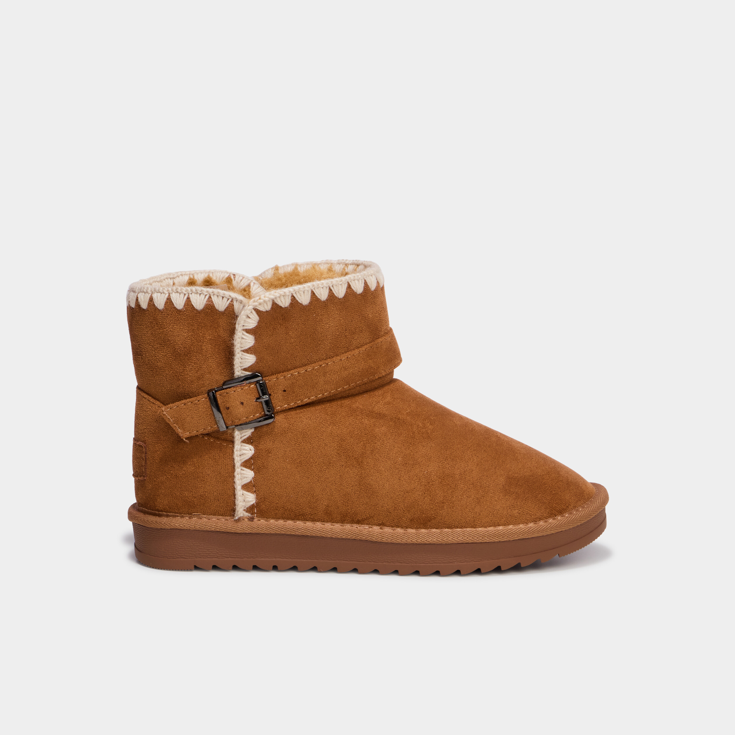 Boots effet su&eacute;dine avec boucles marron femme