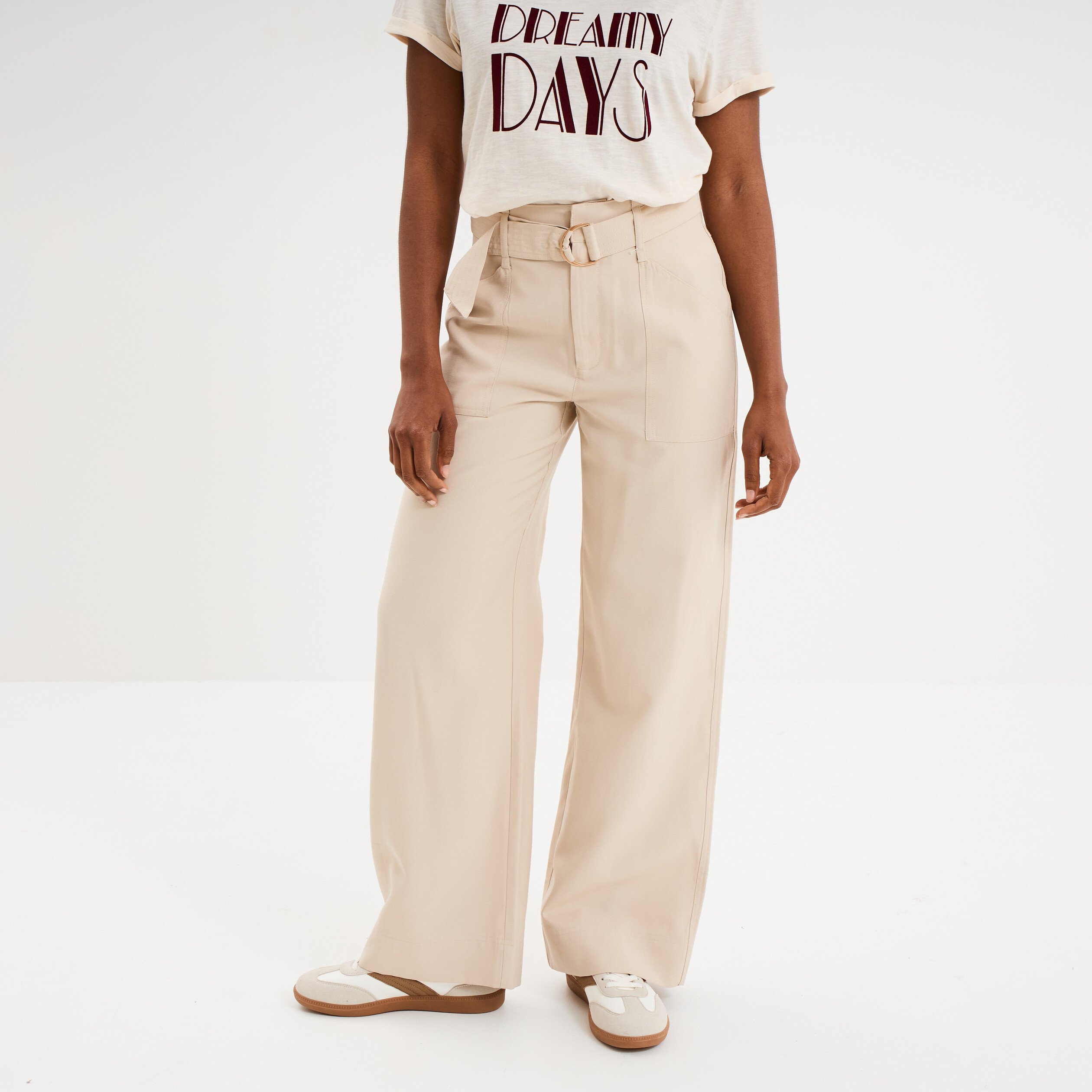 pantalon large avec ceinture beige femme Pantalon large avec ceinture beige femme