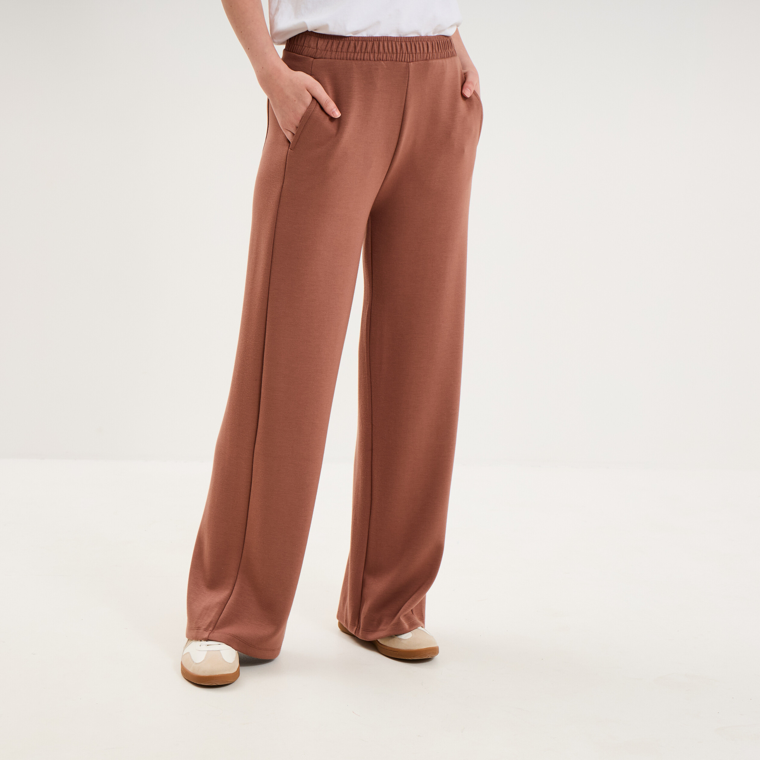 Pantalon de jogging large molletonn&eacute; marron femme