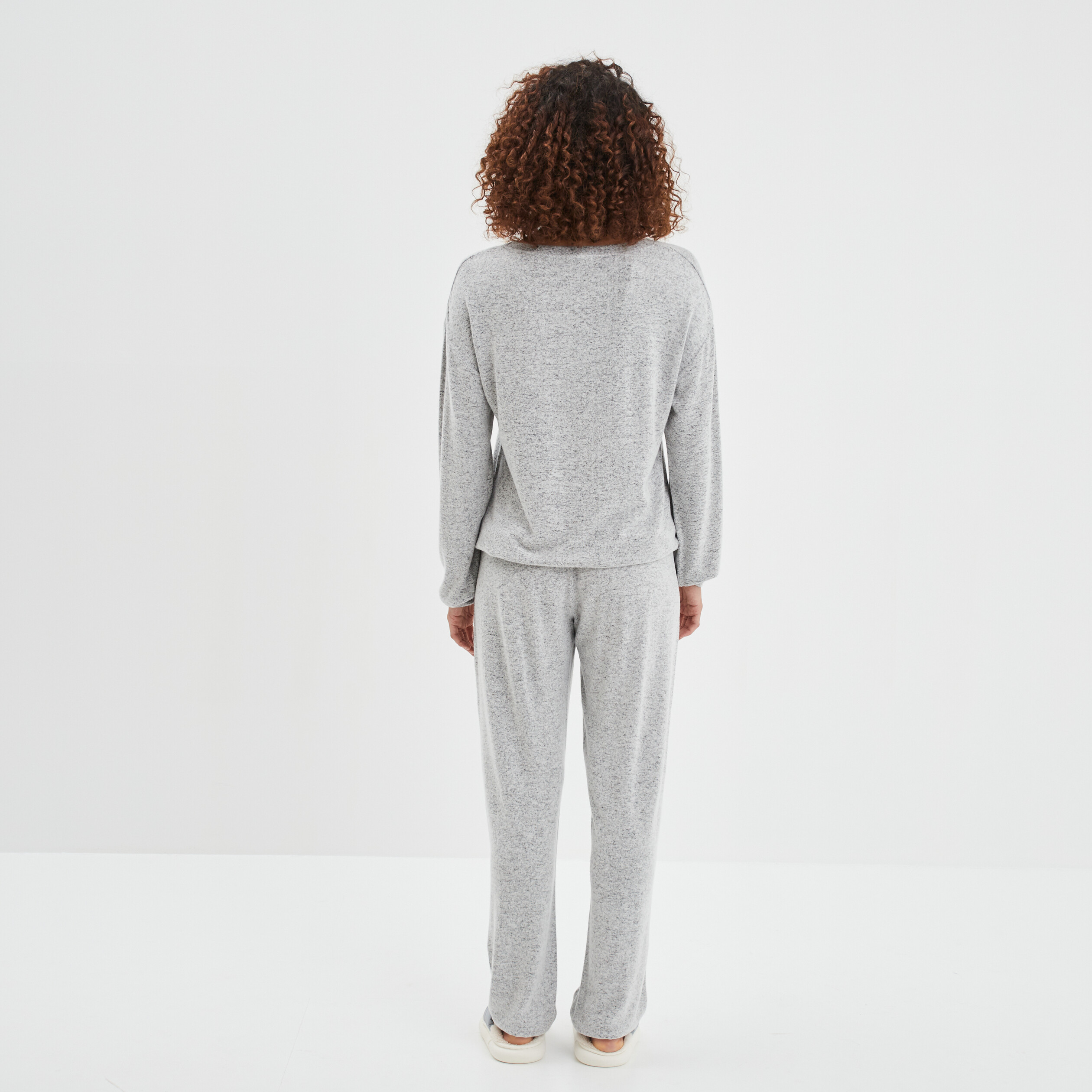 ensemble pyjama pantalon 2 pieces gris clair femme Ensemble pyjama pantalon 2 pièces gris clair femme