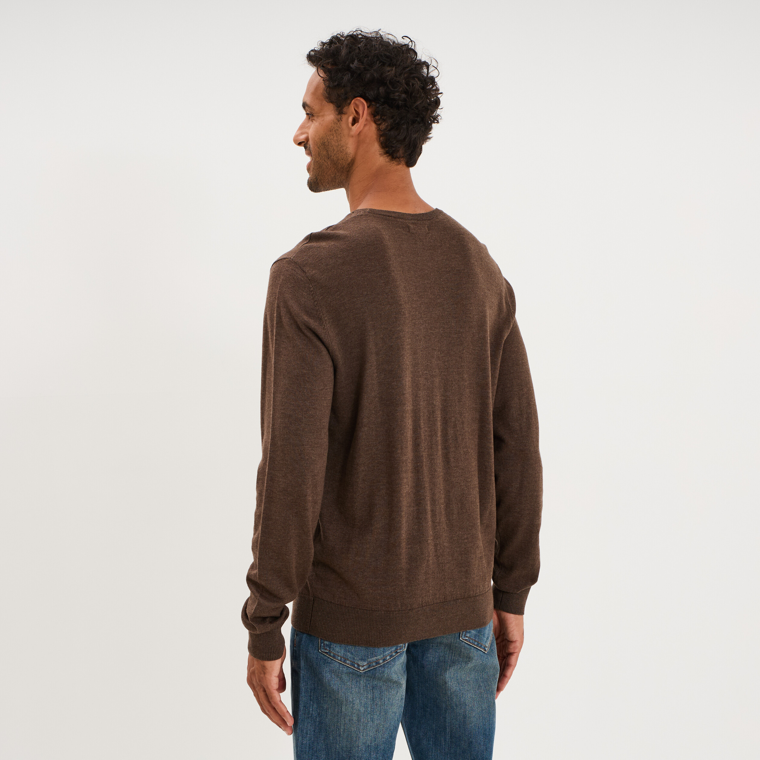 Pull droit col rond coton m&eacute;lang&eacute; marron chocolat homme