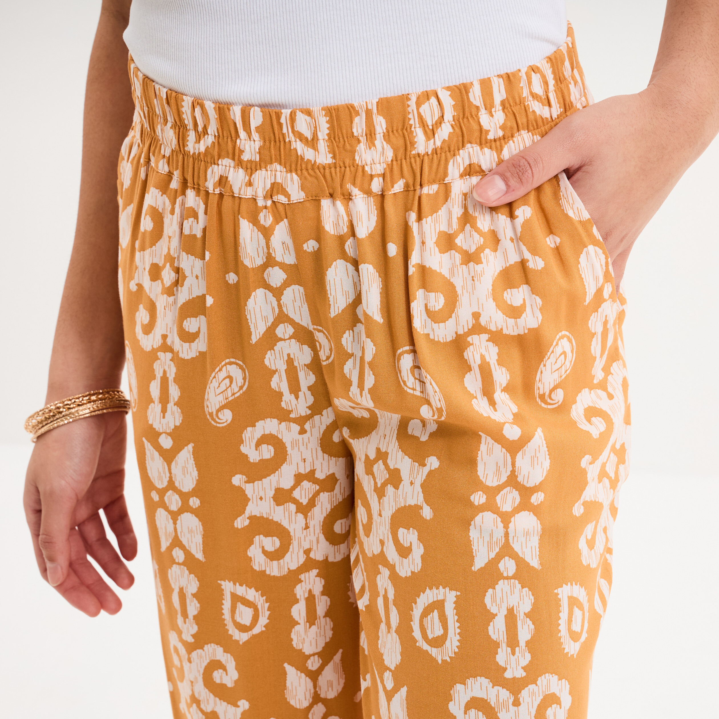 Pantalon fluide large taille &eacute;lastiqu&eacute;e jaune ocre femme