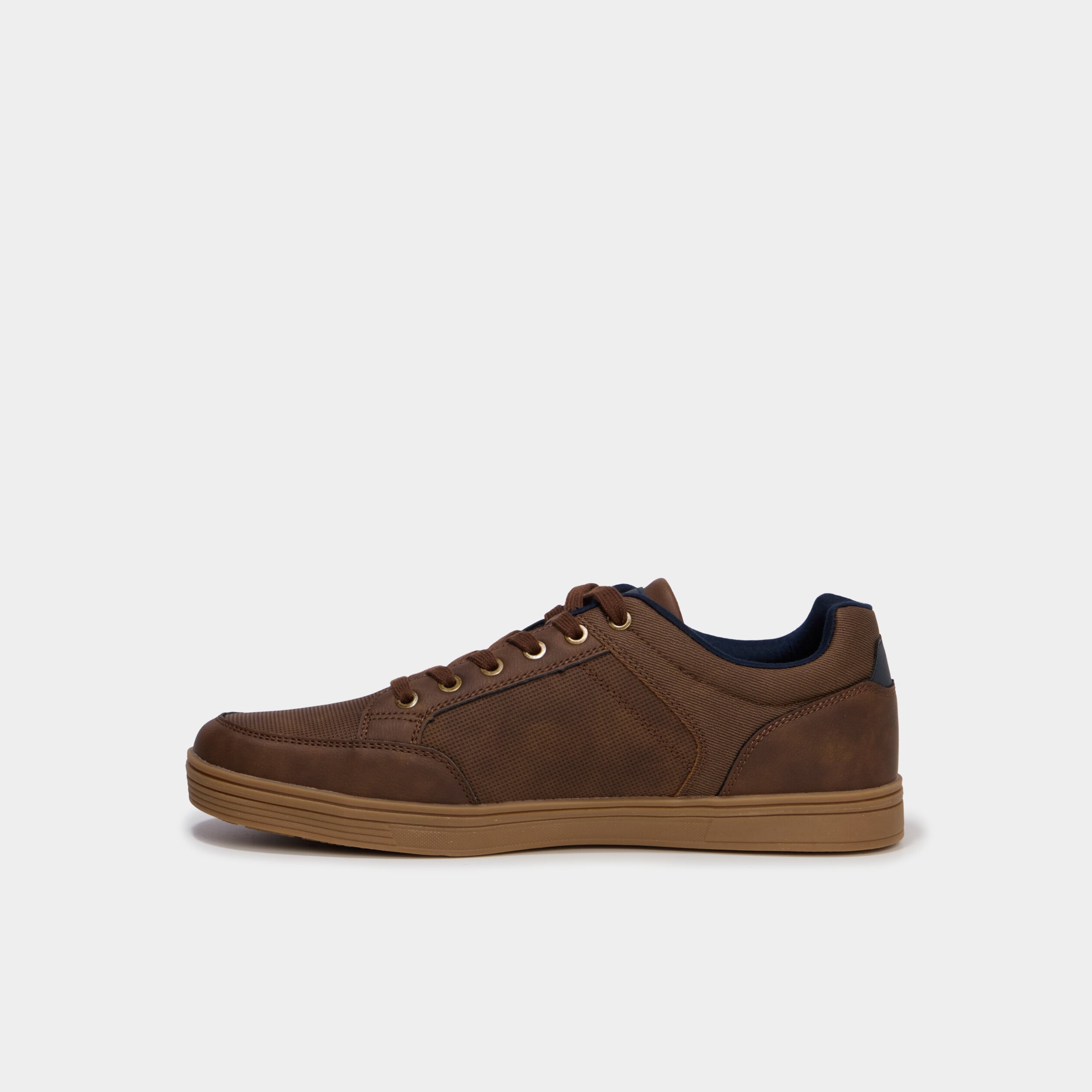 Baskets &agrave; lacets marron homme