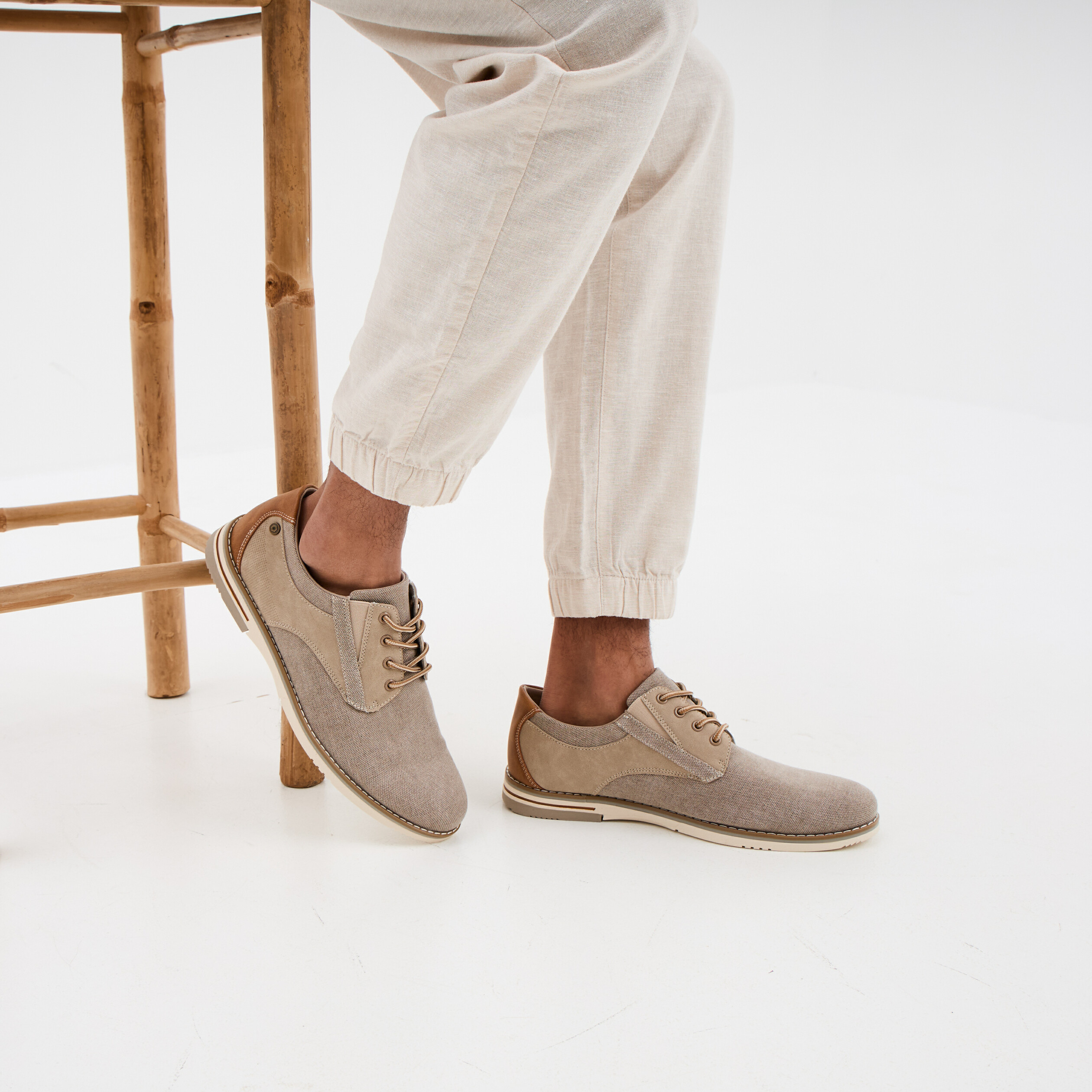 Derbies plates &agrave; lacets sable homme