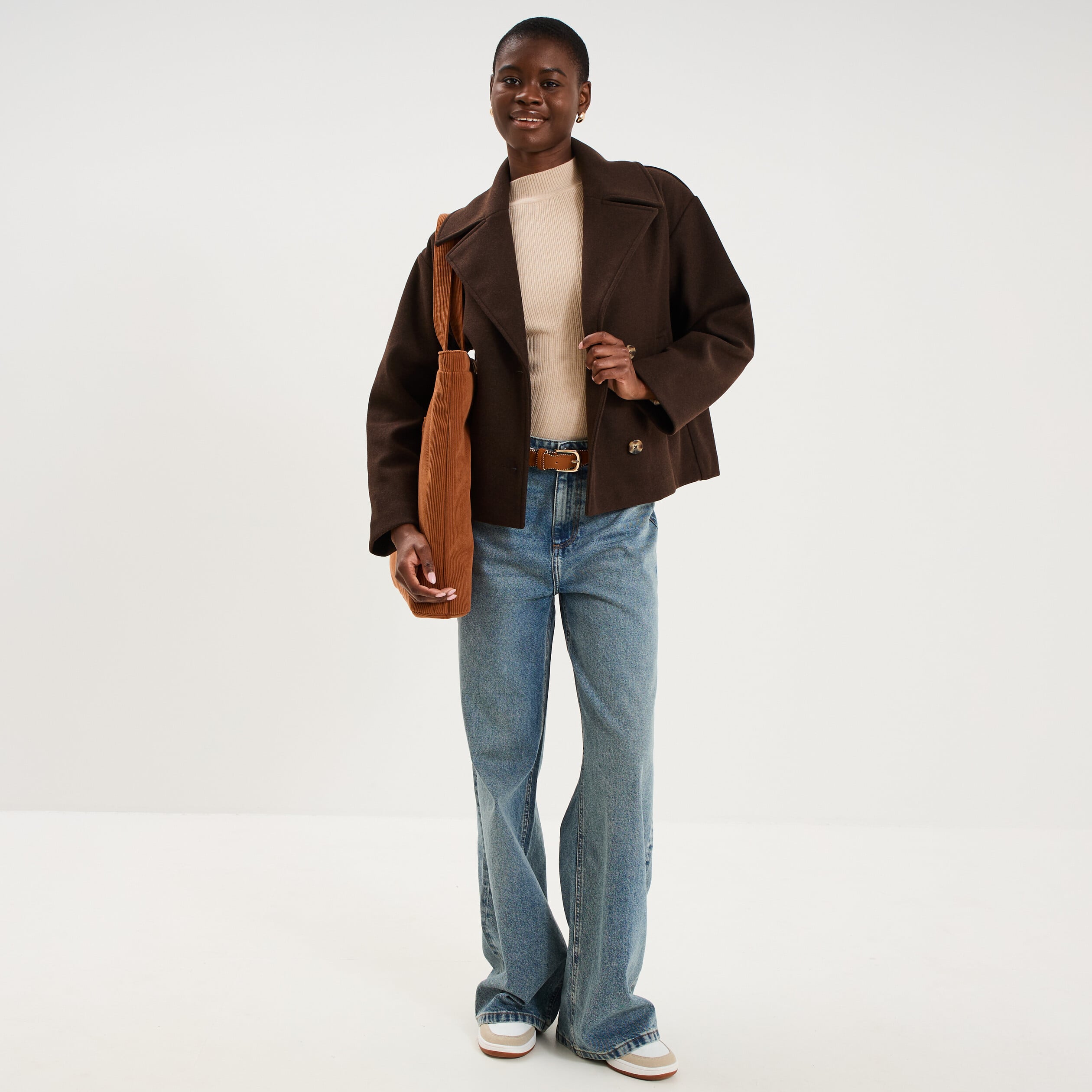 Manteau court double boutonnage marron fonc&eacute; femme